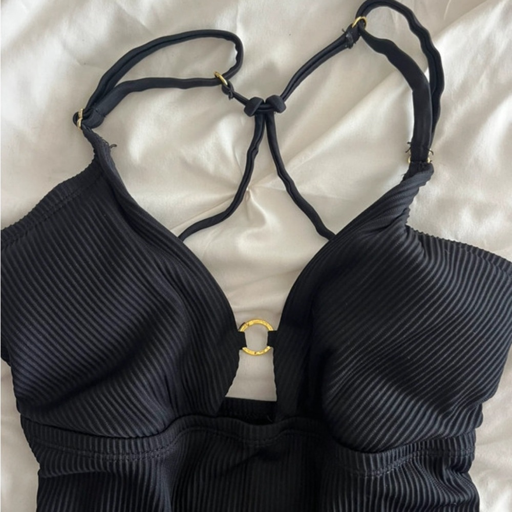 Black Ribbed Halter Top - Picture 2 of 3